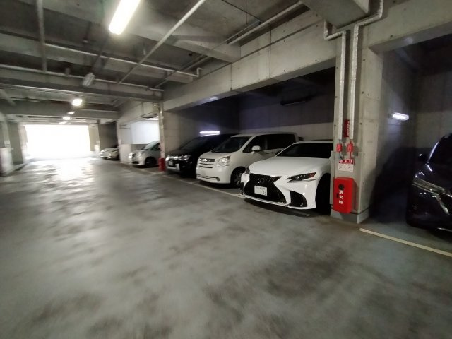 パークスクエア城東Ⅰ番館の駐車場