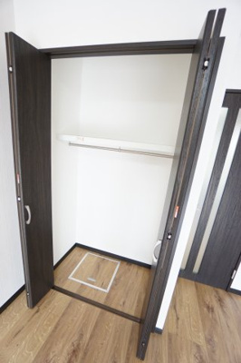 【収納】 | シャルム桜木 | ※同物件・同タイプの写真です。