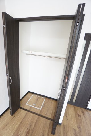 【収納】 | シャルム桜木 | ※同物件・同タイプの写真です。