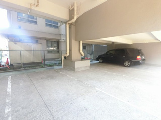 【駐車場】 | 平置駐車場です。