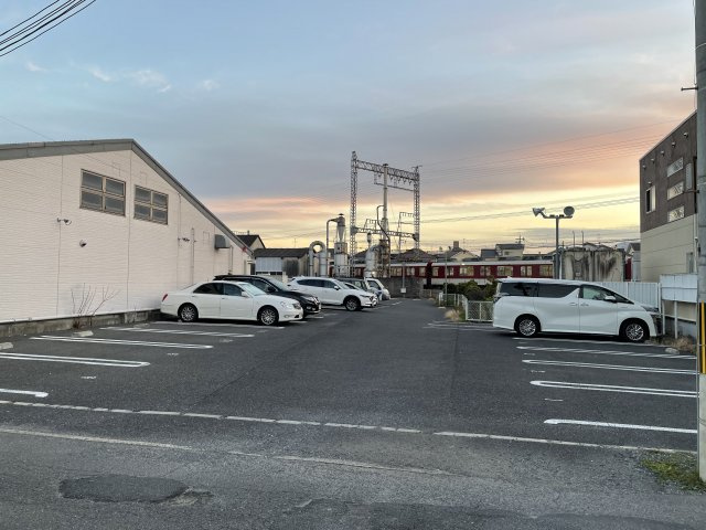 五位堂駅前駐車場の駐車場