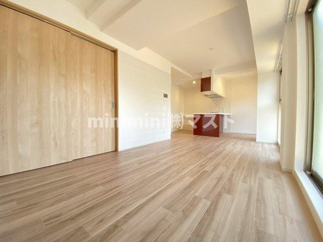 ブルーノ北畠の居間・リビング