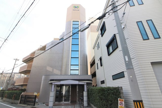 ドルフィンズマンション板宿の外観|外はこのようになっています