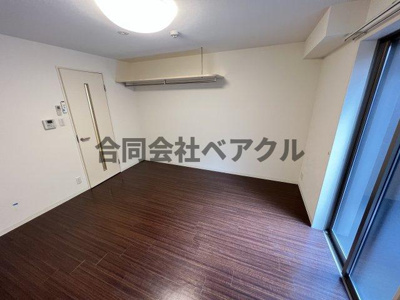 【居間・リビング】 | アークリード五条堀川 | こちらの居間で趣味の時間をお楽しみください