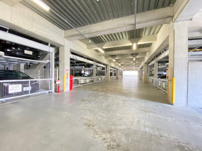 【駐車場】 | ヴィルヌーヴ緑地公園