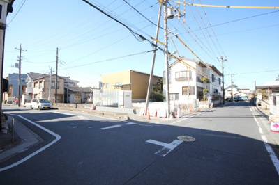 【前面道路含む現地写真】 | 三郷市戸ヶ崎2丁目4690
