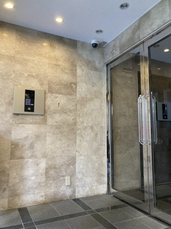 【エントランス】