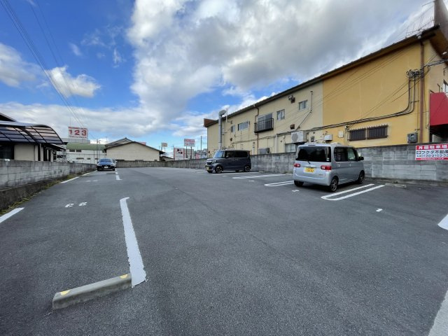 フクダ不動産新ノ口駐車場の外観