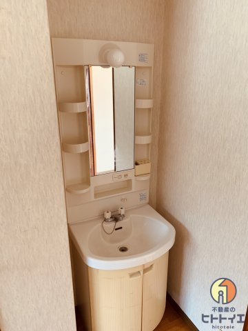 西江コーポ２の洗面所|脱衣スペースもあります