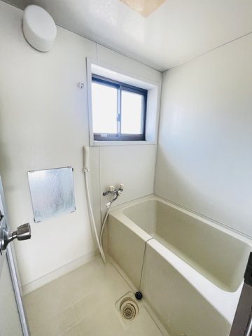 西江コーポ２の浴室|きれいなお風呂です