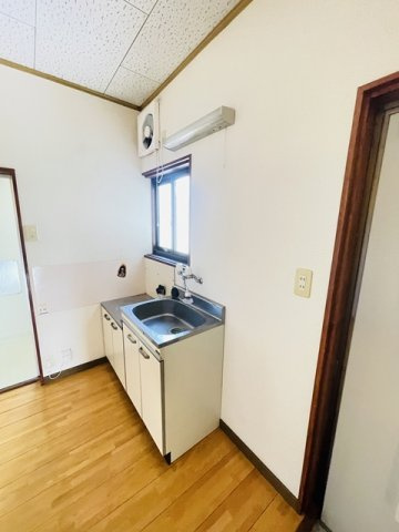 西江コーポ２のキッチン|キッチンでお料理をお楽しみください