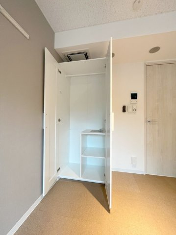 ラシクラス経堂の収納|こまごまとしたものを収納できそうですね