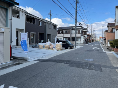 【前面道路含む現地写真】 | 守山区菱池町第2　全4棟　4号棟＜仲介手数料無料＞苗代小・守山東中　新築一戸建て | 2/23撮影
住宅ローンアドバイザーの村田です。住宅ローン審査が通らなかった方、あきらめる前にご相談ください。