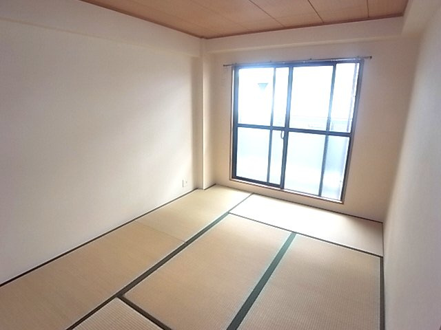 コモドカーサ魚崎の居間・リビング