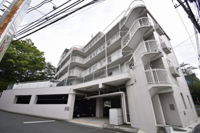 【外観】 | グリーンヒル大倉山 | 総戸数８０戸、昭和５３年４月築、管理人は日勤勤務につき管理体制良好です♪