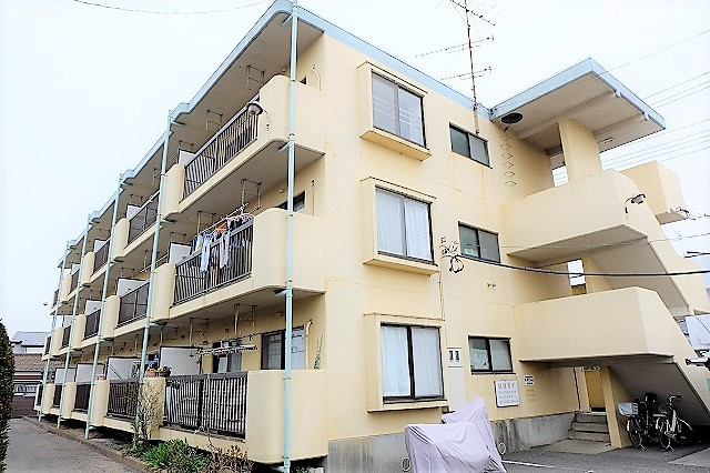 東ノ岡マンションの外観