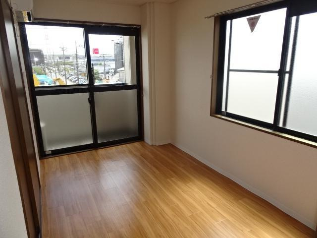 メゾン・ソレイユの洋室|洋室