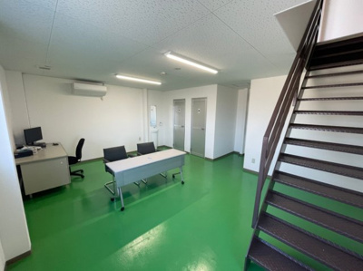 【ロビー】 | 愛荘町沖貸倉庫 | 建物の内部です