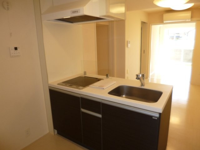 プリズムグレイスのキッチン|2口IHコンロ付きシステムキッチン