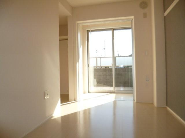 プリズムグレイスの寝室|洋室