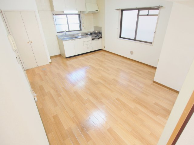 カーサドミーの居間・リビング