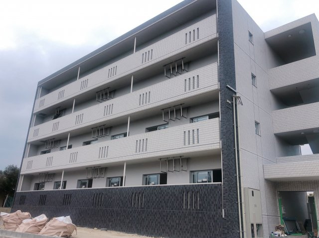 メゾンモンマルトル西古河