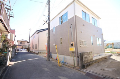 【前面道路含む現地写真】 | 三郷市戸ヶ崎3丁目3190 | 前面道路含む現地写真です