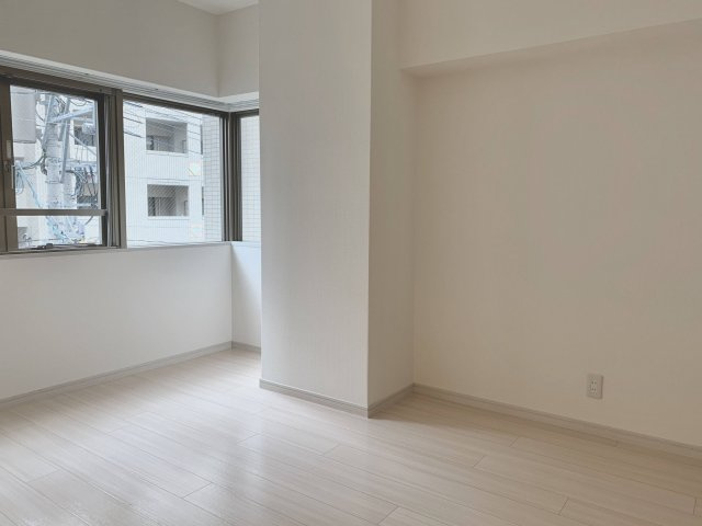 【洋室】 | 使い勝手のいい洋室です（別同部屋の写真です）