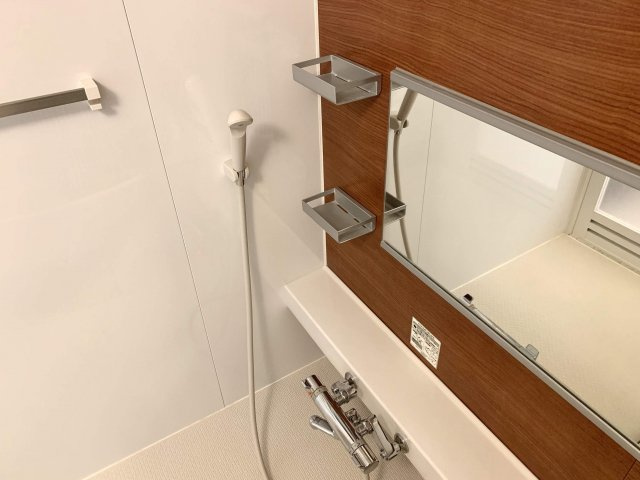 【浴室】 | 日々の暮らしに欠かせないお風呂です（別同部屋の写真です）