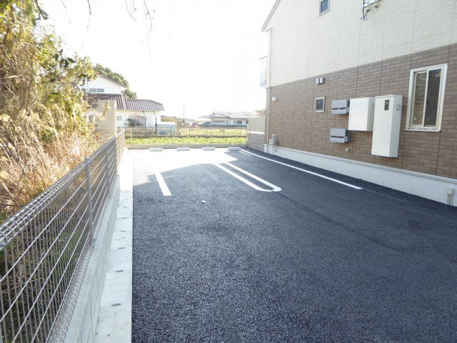 ボン・メゾンの駐車場