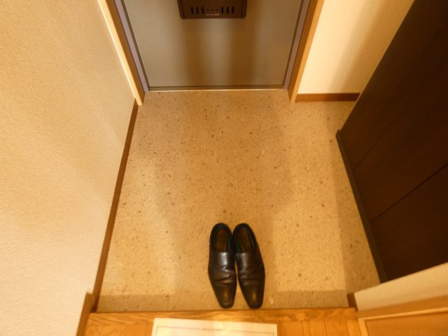 【玄関】 | サンプラザ湯里南