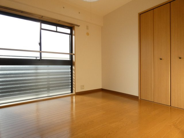 【寝室】 | サンプラザ湯里南