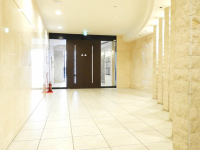 【エントランス】 | サムティ本町東レジックス