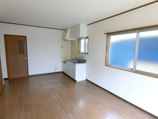 テラスハウス袴田の居間・リビング