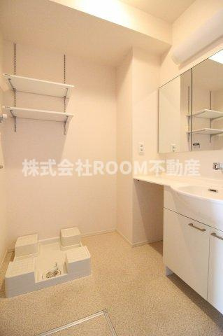 セレーネの洗面所|脱衣スペースもあります