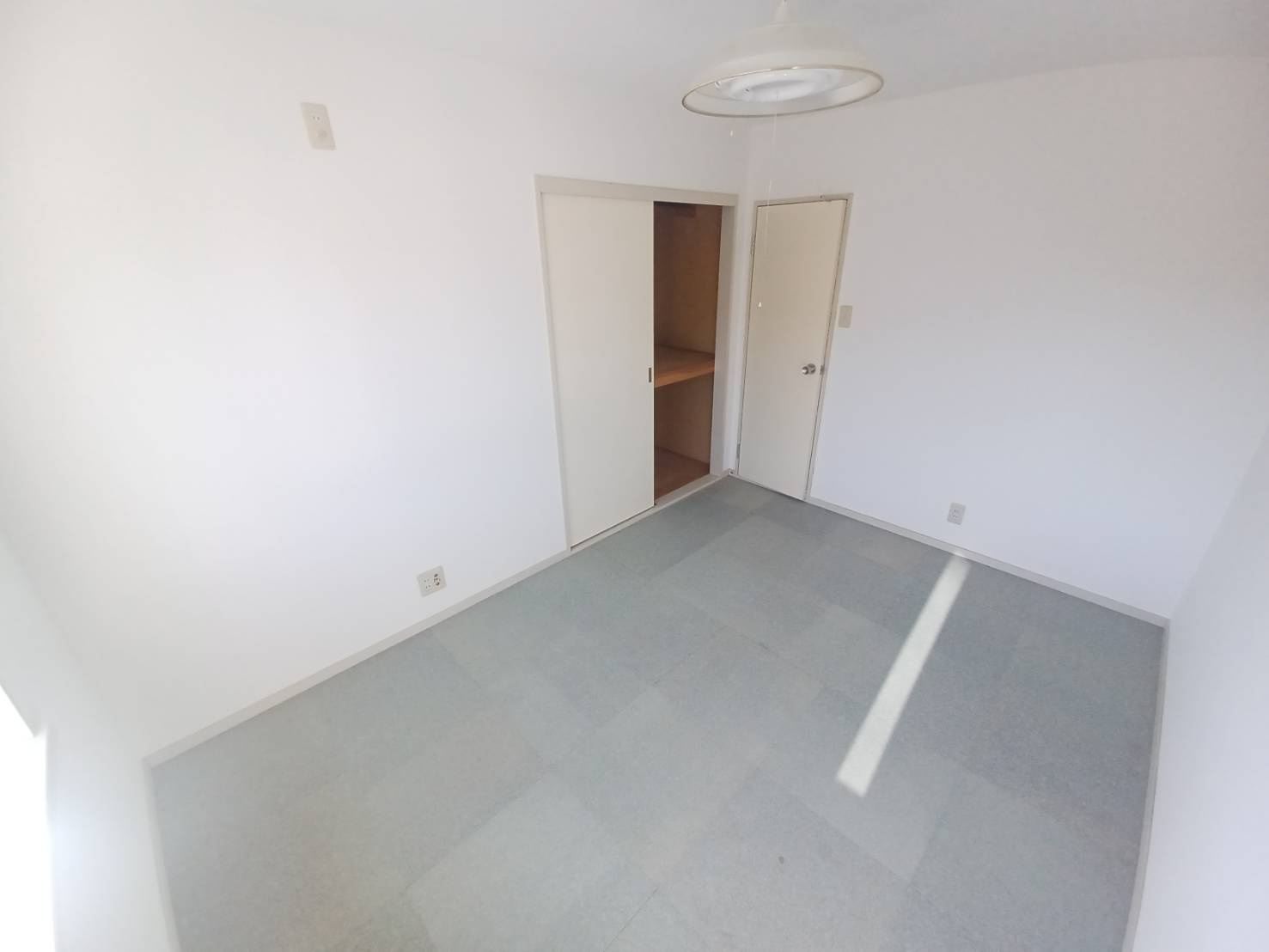 キャメルハウスの洋室