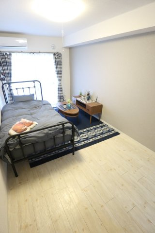 アクシス富士見の洋室