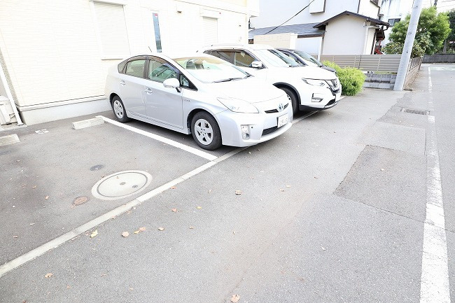 アンベリール一番町の駐車場