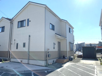 【外観】 | 魚住町清水字井桶田　中古戸建 | 駐車スペース2台分ございます♪