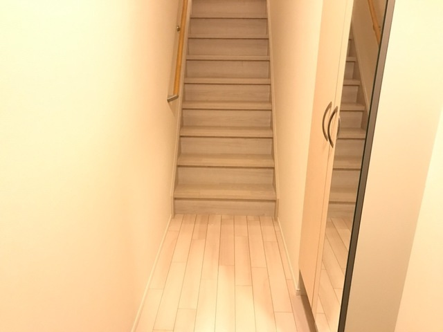 ラ・ルーチェ米満の玄関