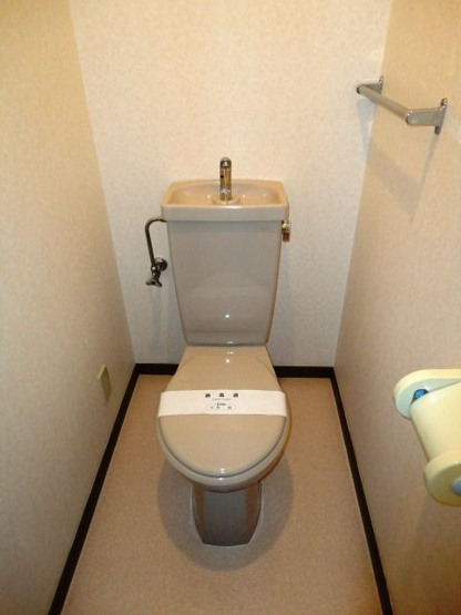 【トイレ】 | ルミナス百道 | 清潔感のあるトイレです