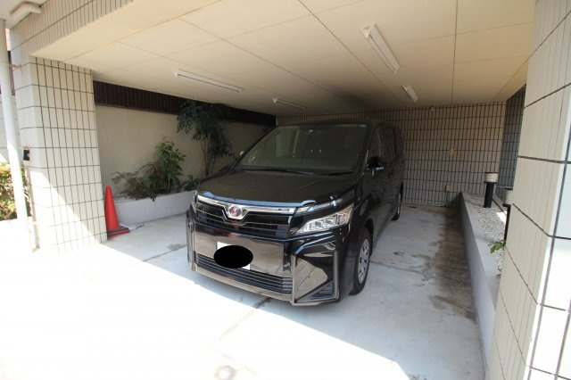 サンパレス２１垂水の駐車場