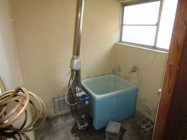 渡辺　久一戸建の浴室