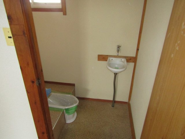 渡辺　久一戸建のトイレ