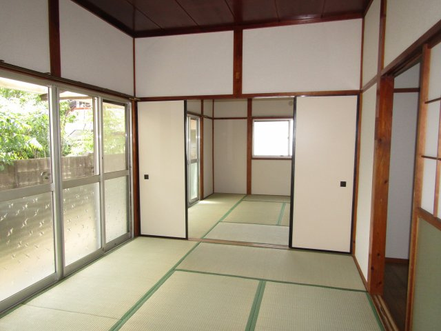 渡辺　久一戸建の和室