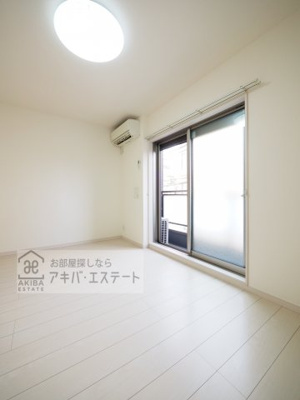 【洋室】 | リブリ・レスト | ※同一仕様写真