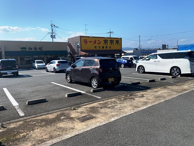 クリエオーレ藤阪元町の駐車場|カースペースがあります