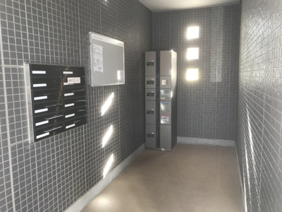 【エントランス】 | モリ ロワイヤル ２ｎｄ | エントランスはオートロック♪宅配BOXも有ります。