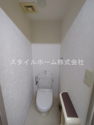 【トイレ】 | セレーノ坂上 | 別部屋写真です。