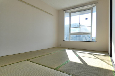 【和室】 | エレガントハイツB | 畳も交換しております。
